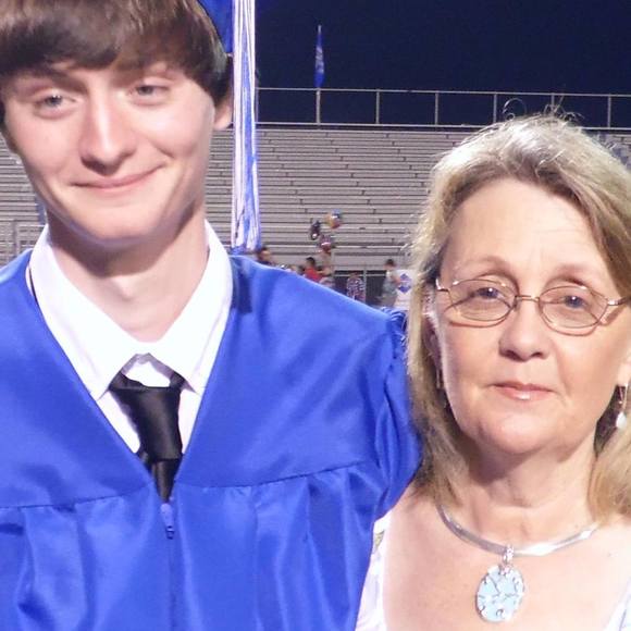 Meet your Posher, Debbie - Picture 1 of 1